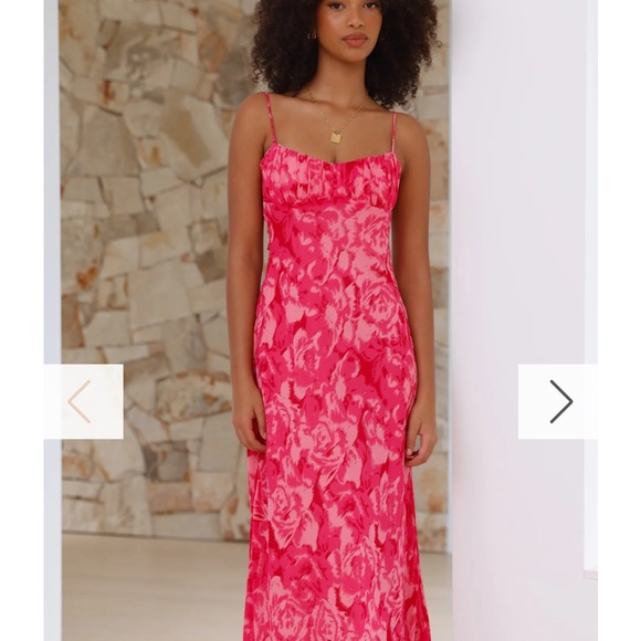 Elegant Pink Floral Maxi Dress - Picture 3 of 6